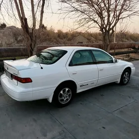 Toyota Camry 2000