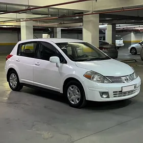 Nissan Versa 2010