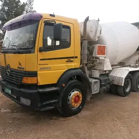 Mercedes-Benz ACTROS 3331 2000