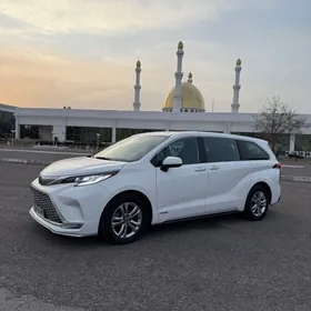 Toyota Sienna 2021