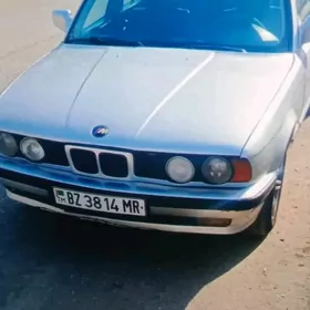 BMW 525 1989