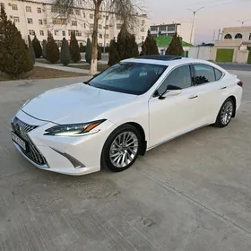 Lexus ES 350 2019