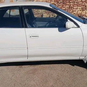 Toyota Carina 1995