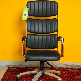 Kreslo modern tipde.Кресло