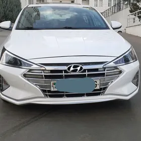 Hyundai Elantra 2019