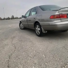 Toyota Camry 1999