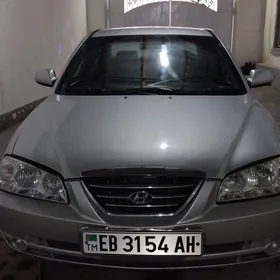 Hyundai Elantra 2004