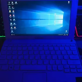 Lenovo E10-30