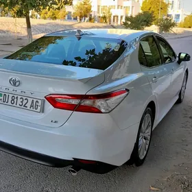 Toyota Camry 2018