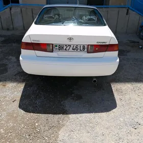 Toyota Camry 2000