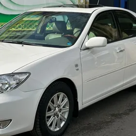 Toyota Camry 2004