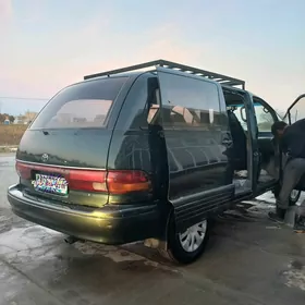 Toyota Previa 1993