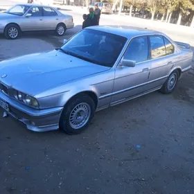 BMW E34 1990