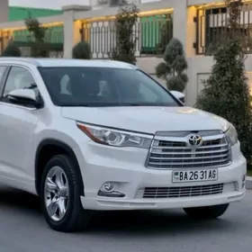 Toyota Highlander 2016