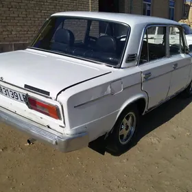 Lada 2103 1982