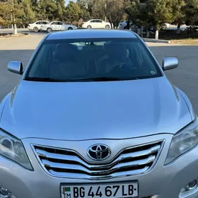 Toyota Camry 2010