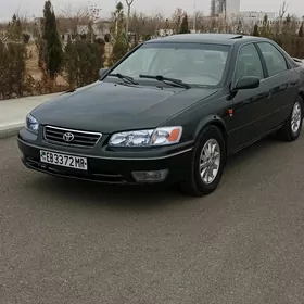 Toyota Camry 2000