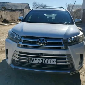 Toyota Highlander 2018