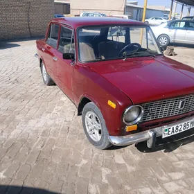 Lada 2104 1986