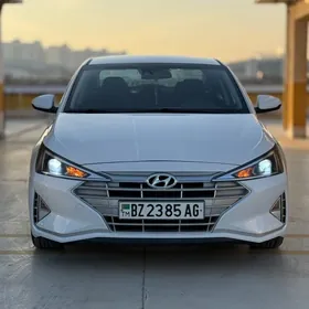 Hyundai Elantra 2019