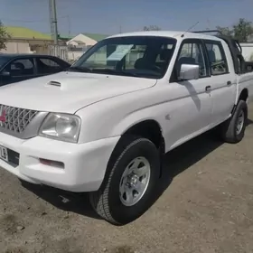 Mitsubishi L200 2006