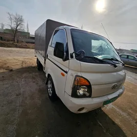 Hyundai H100 2013