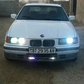 BMW 320 1992