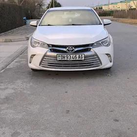 Toyota Camry 2016