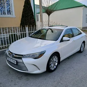 Toyota Camry 2015