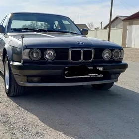 BMW 525 1990