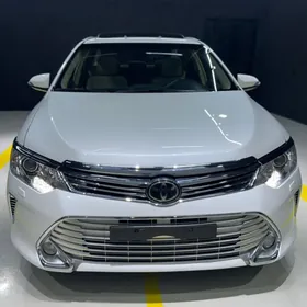 Toyota Camry 2016