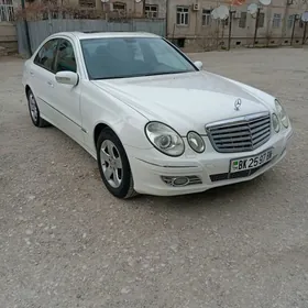 Mercedes-Benz E320 2004