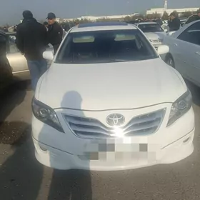 Toyota Camry 2010