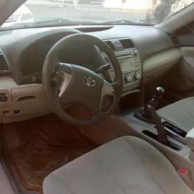 Toyota Camry 2010