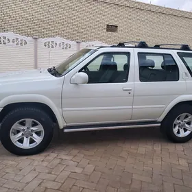 Nissan Pathfinder 2004