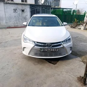 Toyota Camry 2016