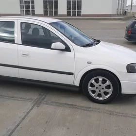 Opel Astra 2003