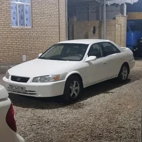 Toyota Camry 2000