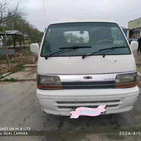 Toyota Hiace 1990