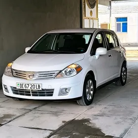 Nissan Versa 2010