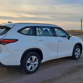 Toyota Highlander 2020