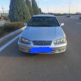 Toyota Camry 2001