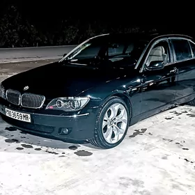 BMW 745 2005