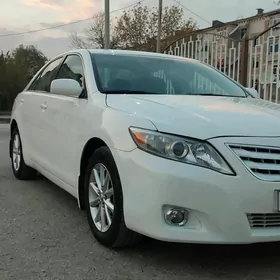 Toyota Camry 2011