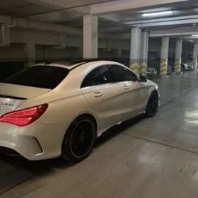 Mercedes-Benz CLA 2015