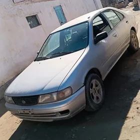 Nissan Sunny 1996