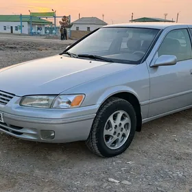 Toyota Camry 1999