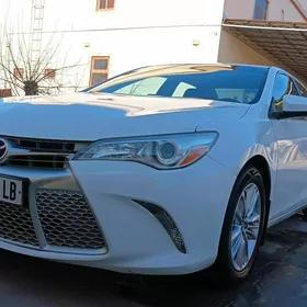 Toyota Camry 2016