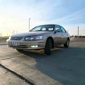 Toyota Camry 2001