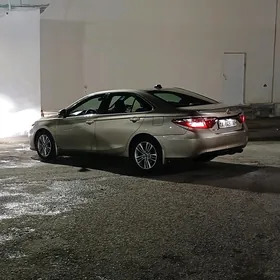 Toyota Camry 2015